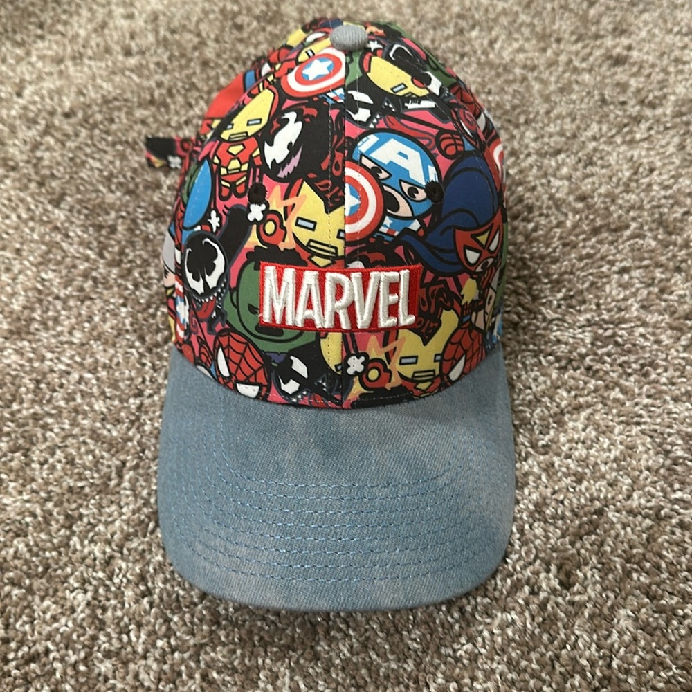 Marvel hat with all Avengers